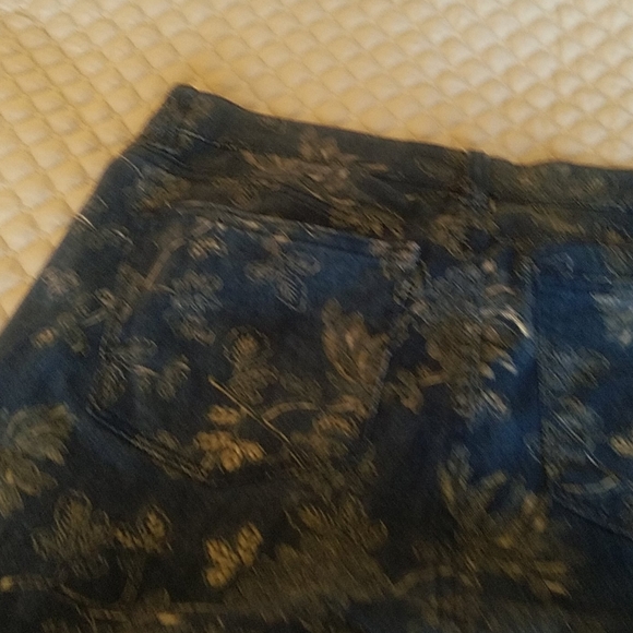 Jeans - Picture 4 of 4